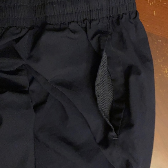 Under Armour athletic pants - Picture 5 of 5